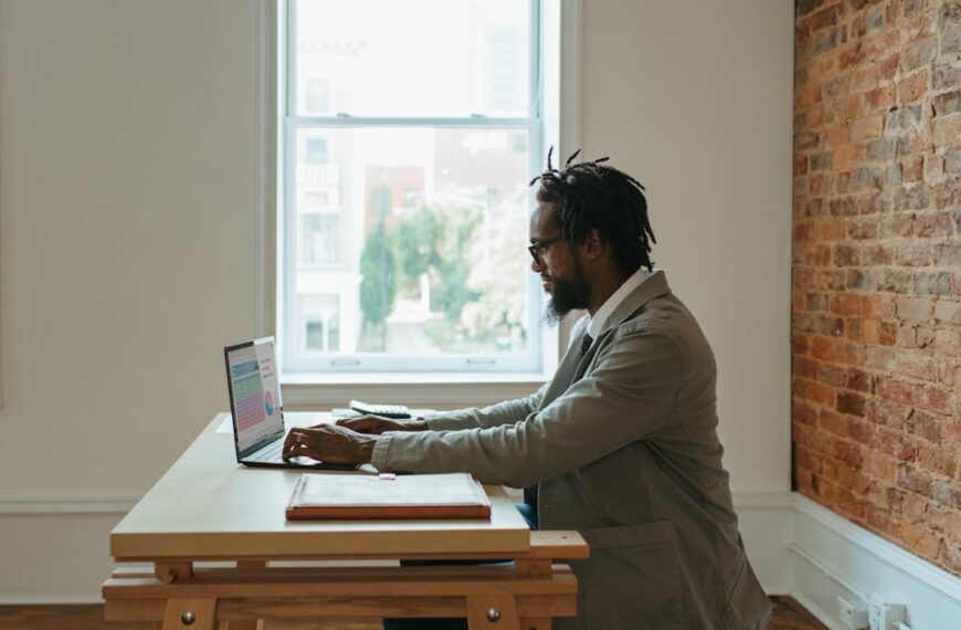 Remote Work’s Legal Labyrinth: A Global Guide for Employers and Employees